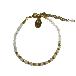 Deze minimalistische armband shop je bij Mila jwls.