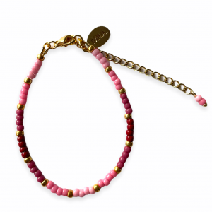 Deze kleurrijke armband shop je bij Mila jwls!