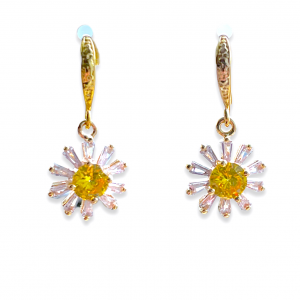 Deze oorbellen met bloem bedel shop je bij Mila jwls!