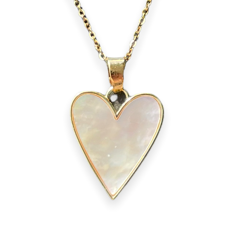 Deze ketting met een schelp bedel shop je bij Mila jwls.